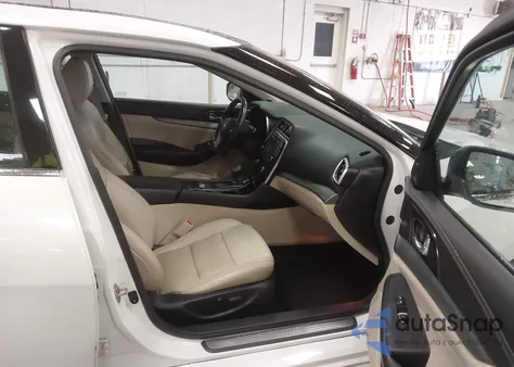 2017 Nissan Maxima 3.5 Sl z USA, uszkodzony, nr VIN 1N4AA6AP6HC453720